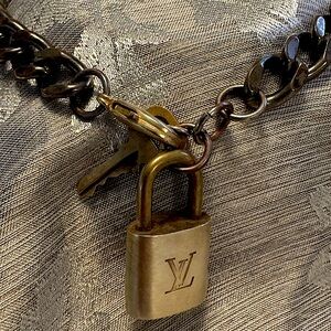 Authentic Louis Vuitton #307 Lock & Key Chunky Necklace